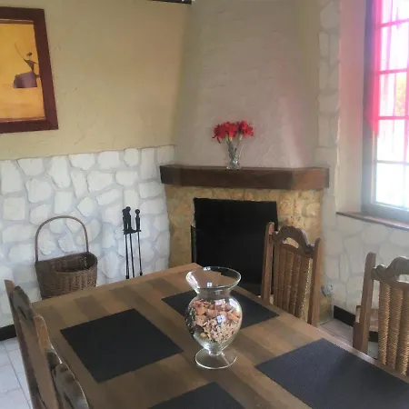 La Cle Des Champs Holiday home Longueval